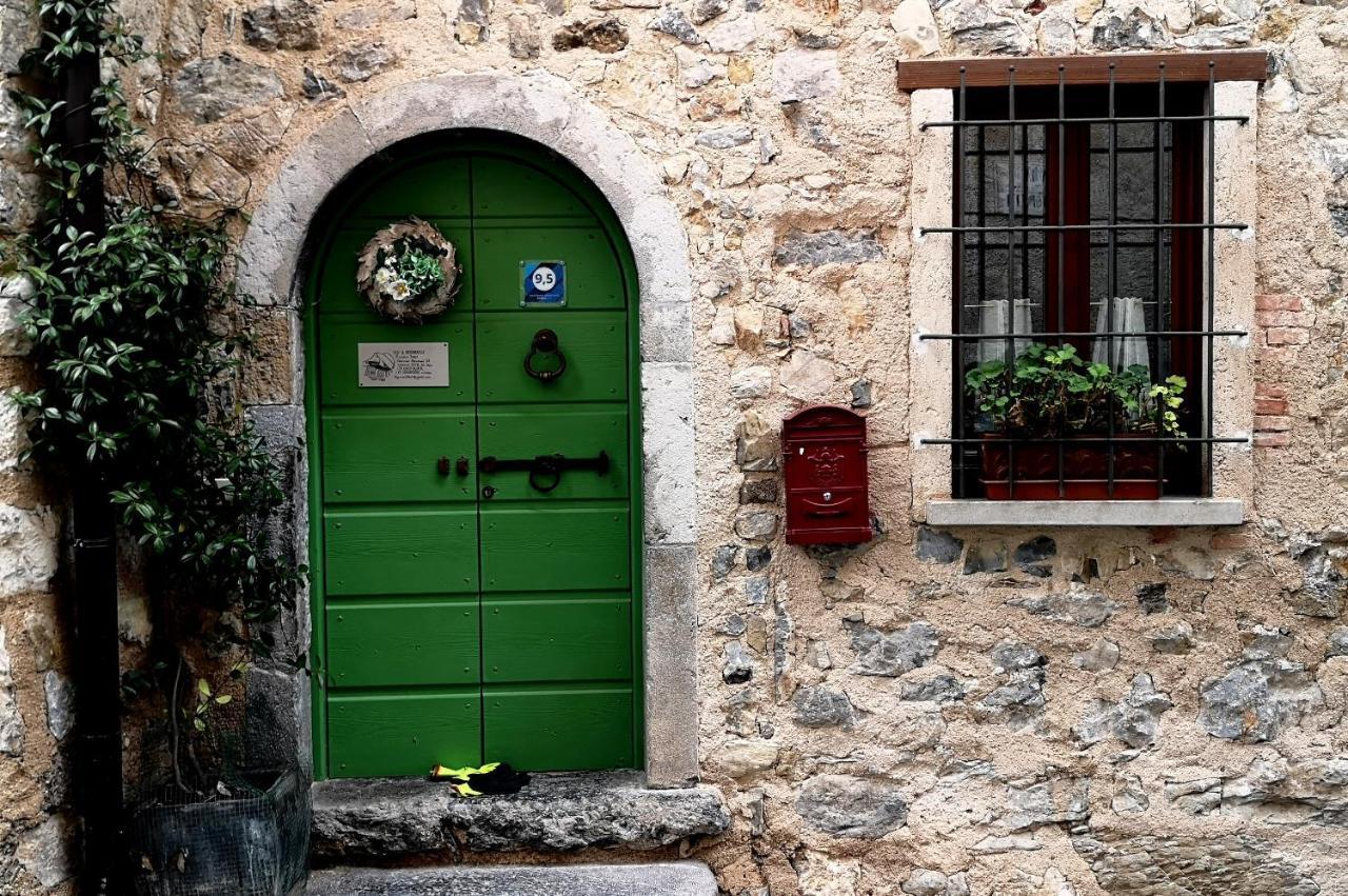 B&B Piccolo Tibet Lavenone Exterior photo